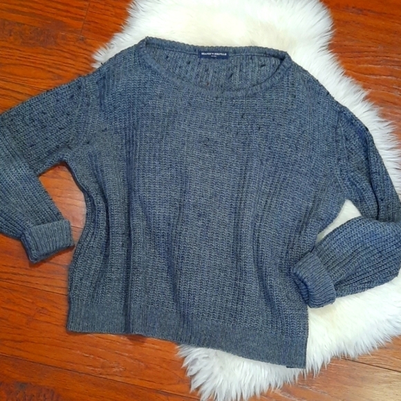 Brandy Melville Sweaters - Brandy Melville Chunky Knit Oversized Sweater
